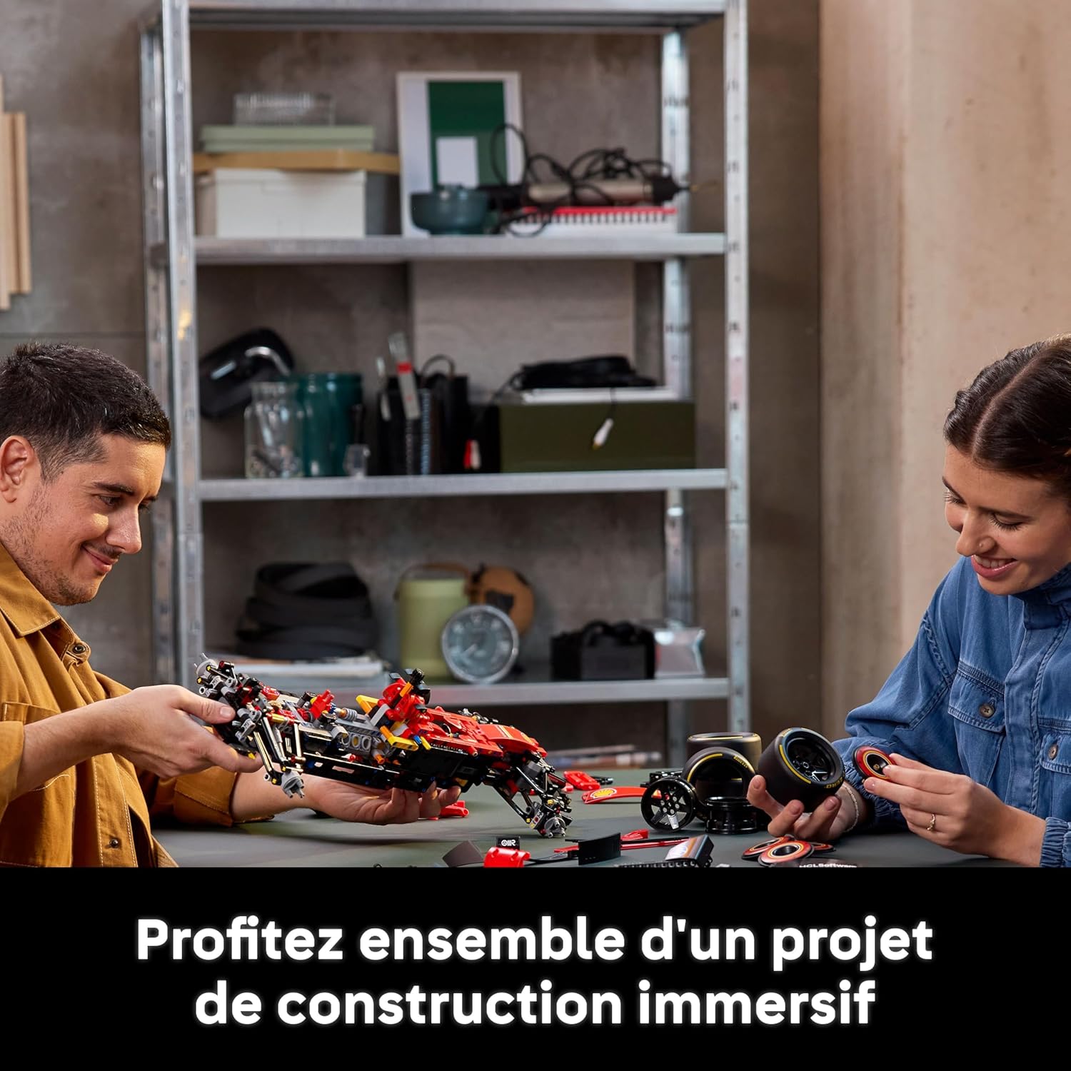 LEGO Technic F1 Ferrari SF-24 - Maquette de Voiture de Course Collector à Échelle 1/8 - Inclut Moteur V6, Boîte de Vitesses, DRS & Volant - Activité de Noël - Idée Cadeau Adulte & Adolescent 42207