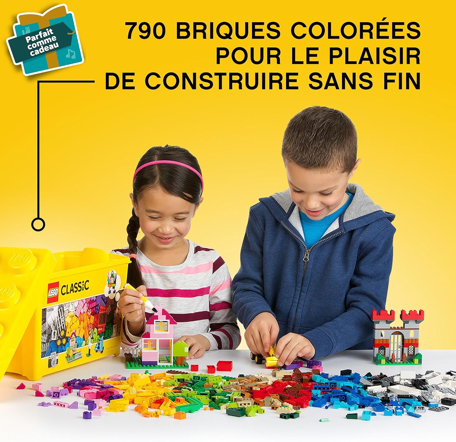 LEGO Classic La Boîte de Briques Créatives Deluxe - Jeu Créatif avec Espace de Rangement, Fenêtres, Roues & Plaques de Route - Activité de Noël - Cadeau pour Garçon ou Fille dès 4 Ans 10698